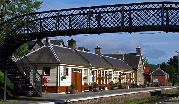 Boat of Garten railway station including pedestrian access bridge to platform two