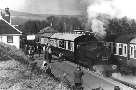 Photograph of Locomotive No. 7 departing Boat of Garten station in 1974